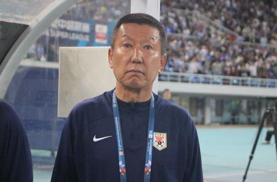 黑丝美女被c