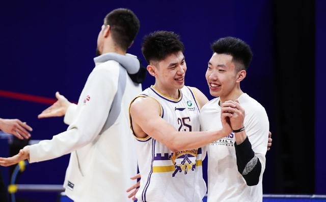 情侣的爱情奇迹